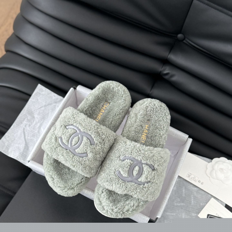 Ch*el slippers